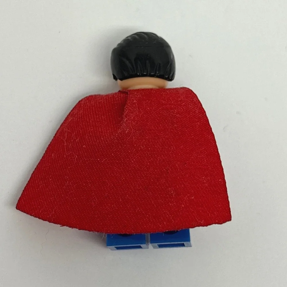LEGO Superman Minifigure sh156 Justice League DC Super Heroes 76040 Super Man